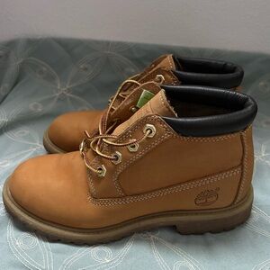 Timberland Womens Size 6.5M Nellie Waterproof Chukka Boots Wheat 23399